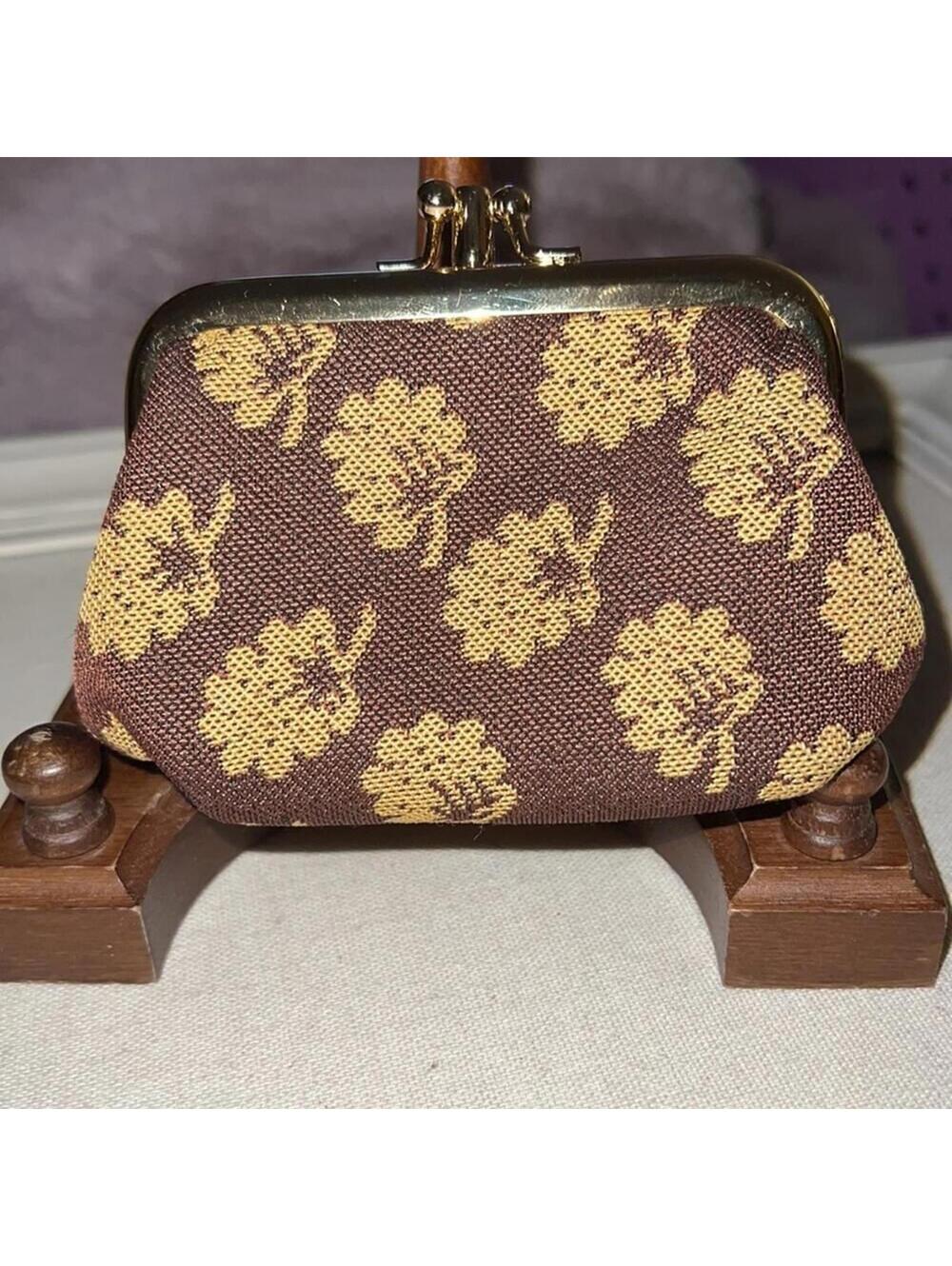 Signare brown brocade coin purse /cream accents and gold hardware NWOT